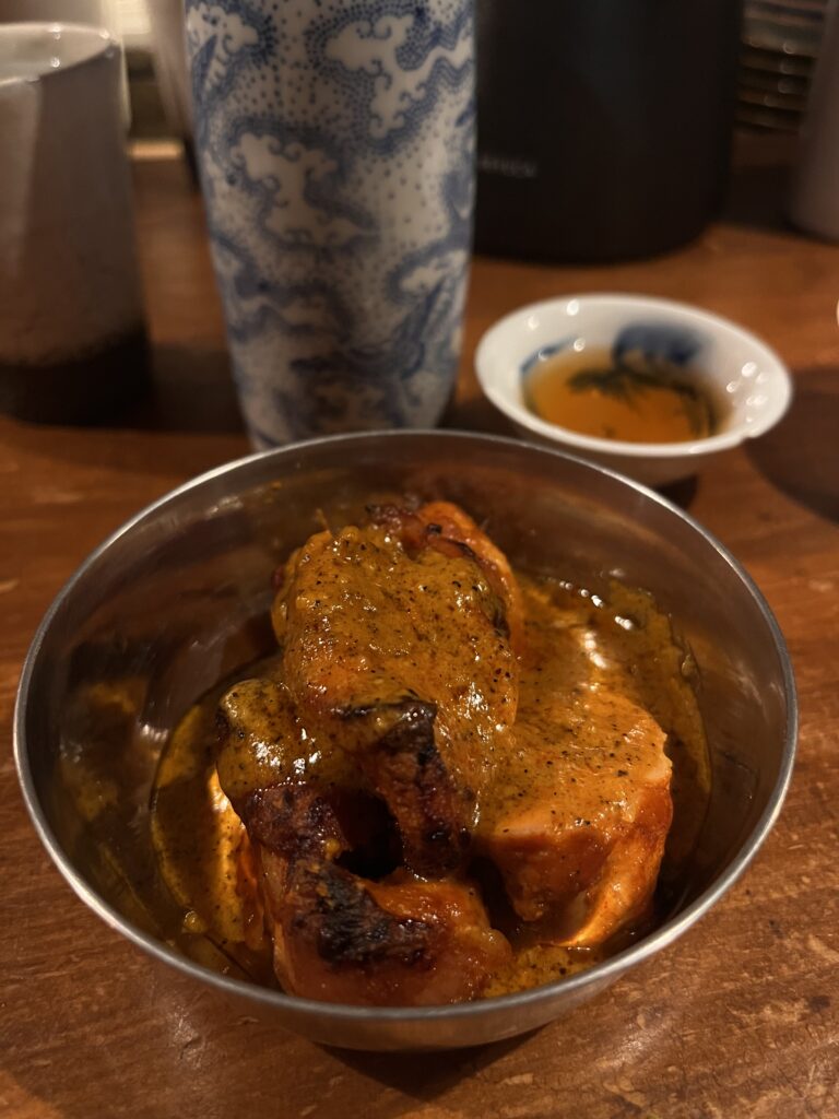 スパイスとお酒 食楽たべのバターグリルチキン