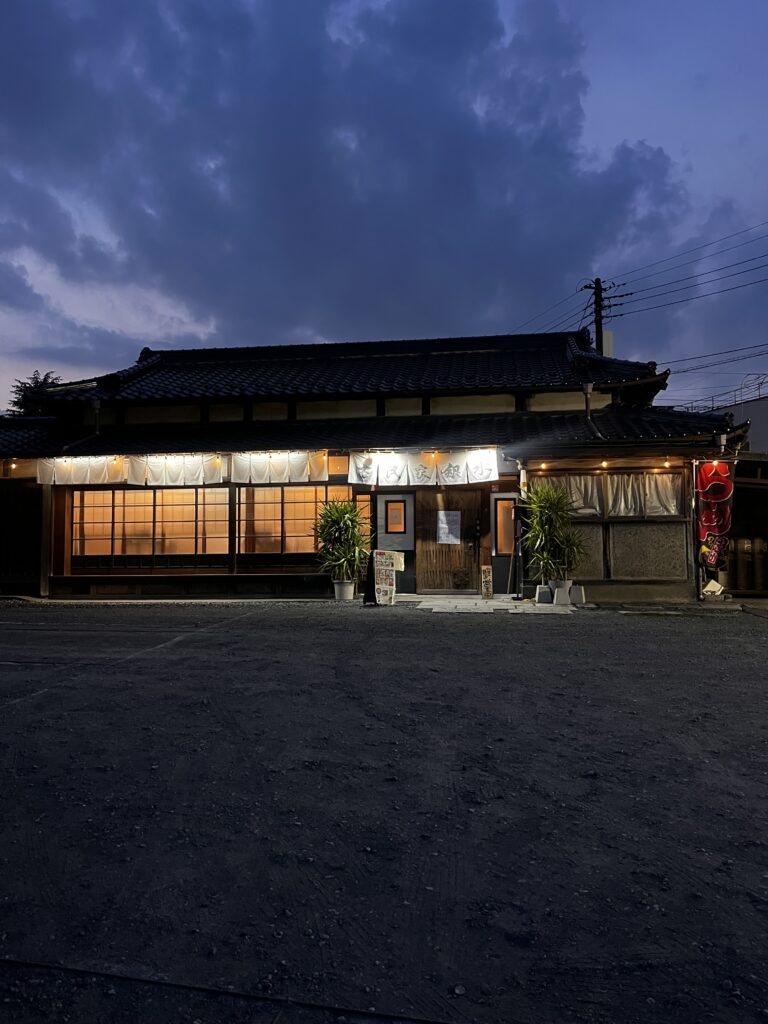 古民家らぁめん銀水の外観