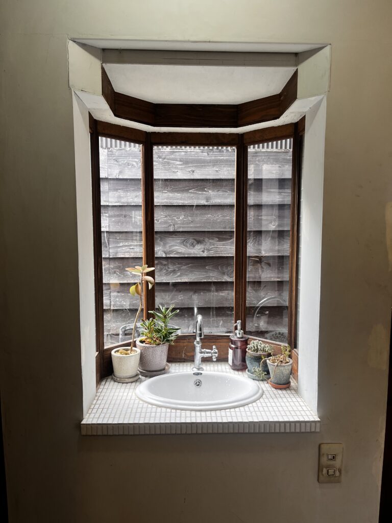 cafe 二軒堂の内観