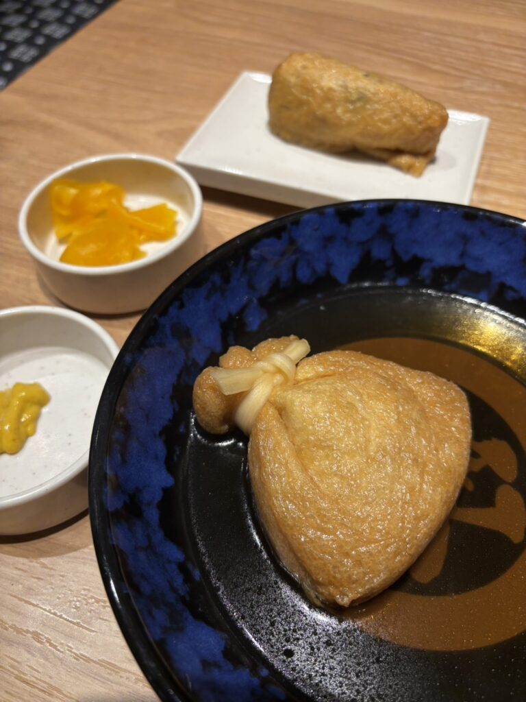 資さんうどんのおでん（餅入り巾着）